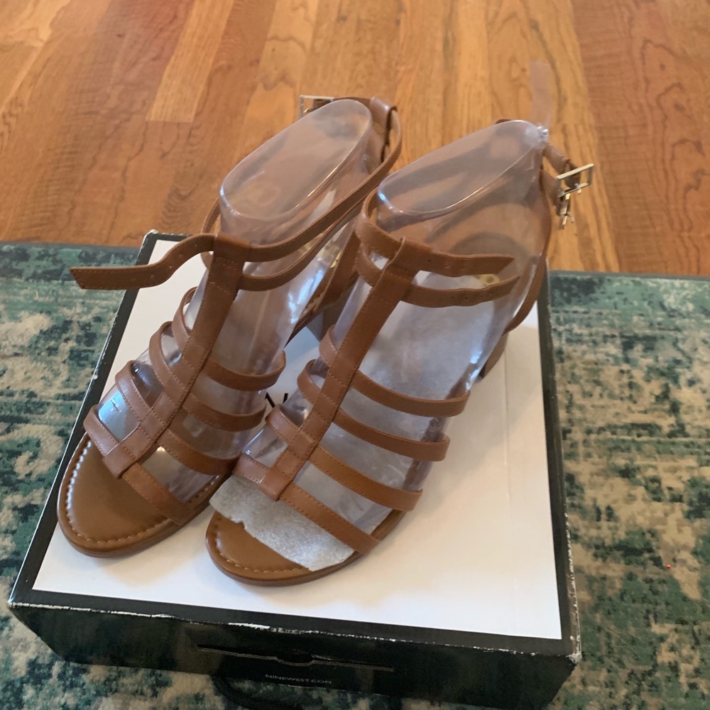 Gianni bini tan leather sandal